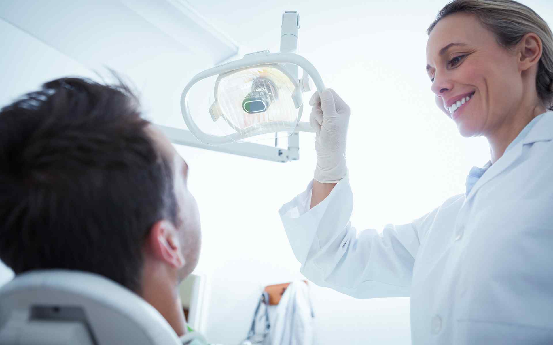 https://dental.harbors.in/wp-content/uploads/2020/01/post_01.jpg